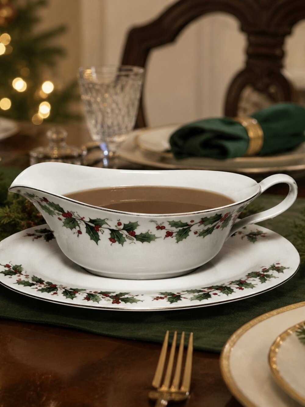 NOS China Pearl Noel Fine China Gravy Boat & Underplate Set Holiday Holly Gold R